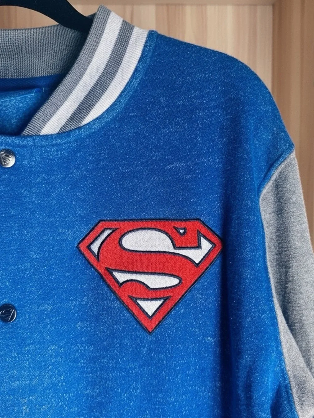 DC Comics Superman Varsity Letterman Jacket Blue Gray Snap Button Men's Small
